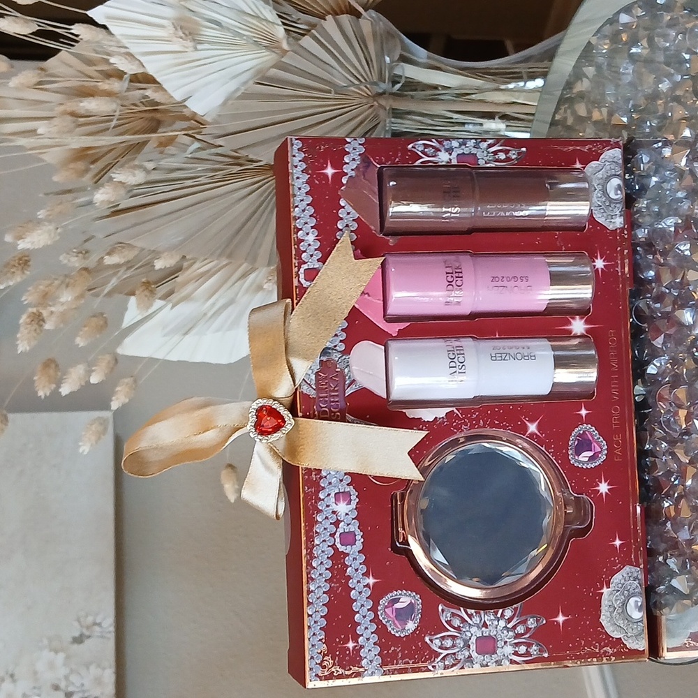 New Badgley Mischka Blush Makeup Trio Set With Compact Mirror Full Size - Picture 9 of 17